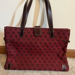 Vintage Dooney & Bourke Burgundy and Brown shoulder bag